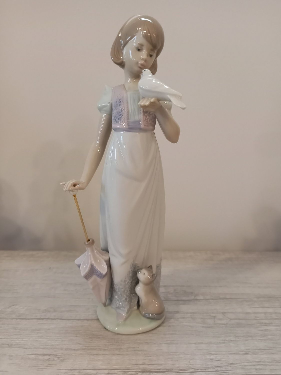 Lladro &quot;Summer Stroll&quot; #7611