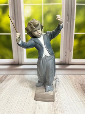 Lladro Little Maestro #6349