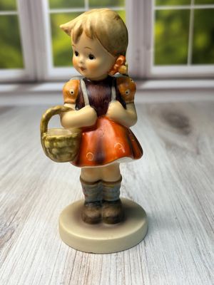 Hummel School Girl #81/0 TMK6