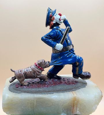 Ron Lee 1982 Cop with Dog Figure Ron Lee 1982 Cop with Dog Figure