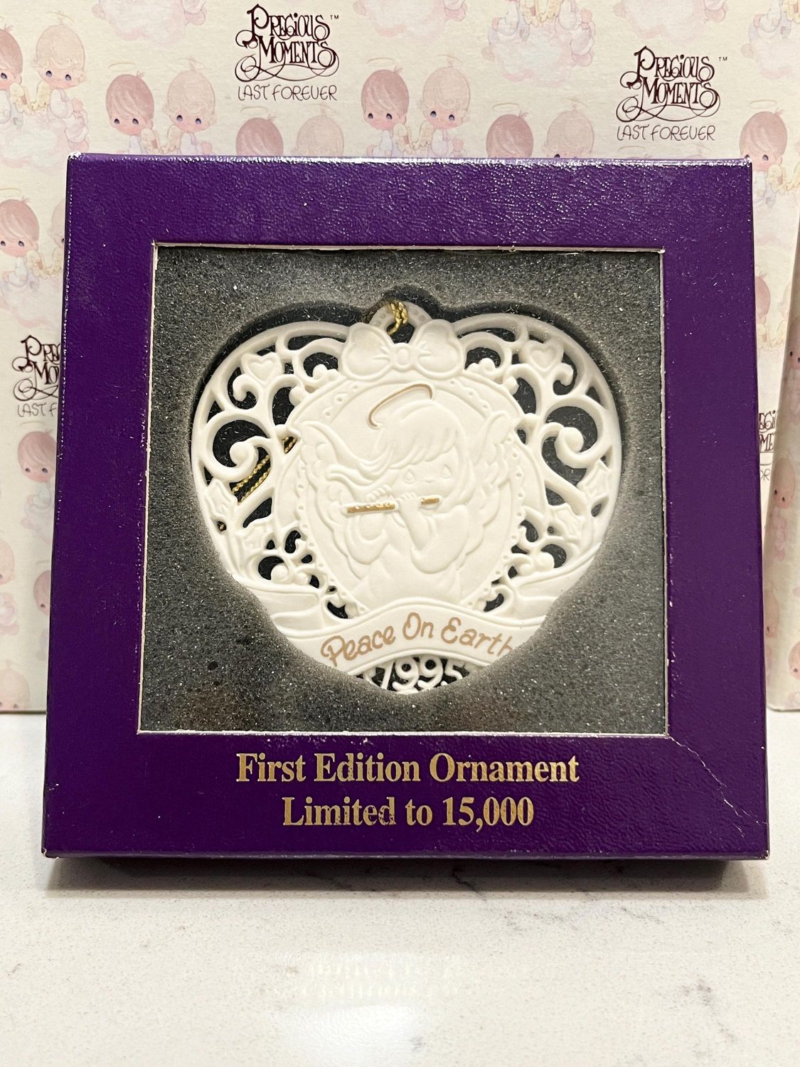 Precious Moments Peace on Earth Limited Edition 1995 Ornament #177091