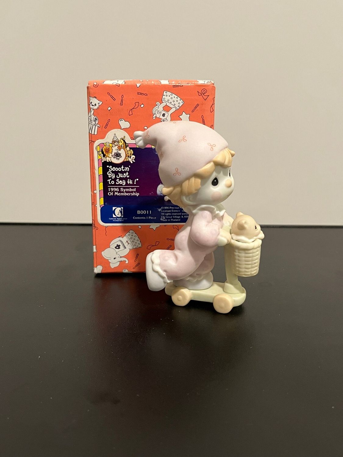 Precious Moment&#39;s Scootin By to Say Hi #B0011