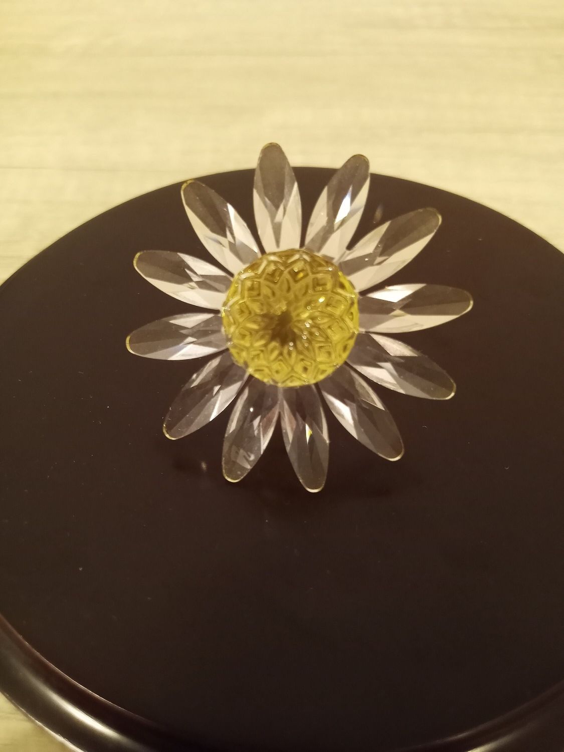 Swarovski 1999 Renewal Yellow Marguerite #229778