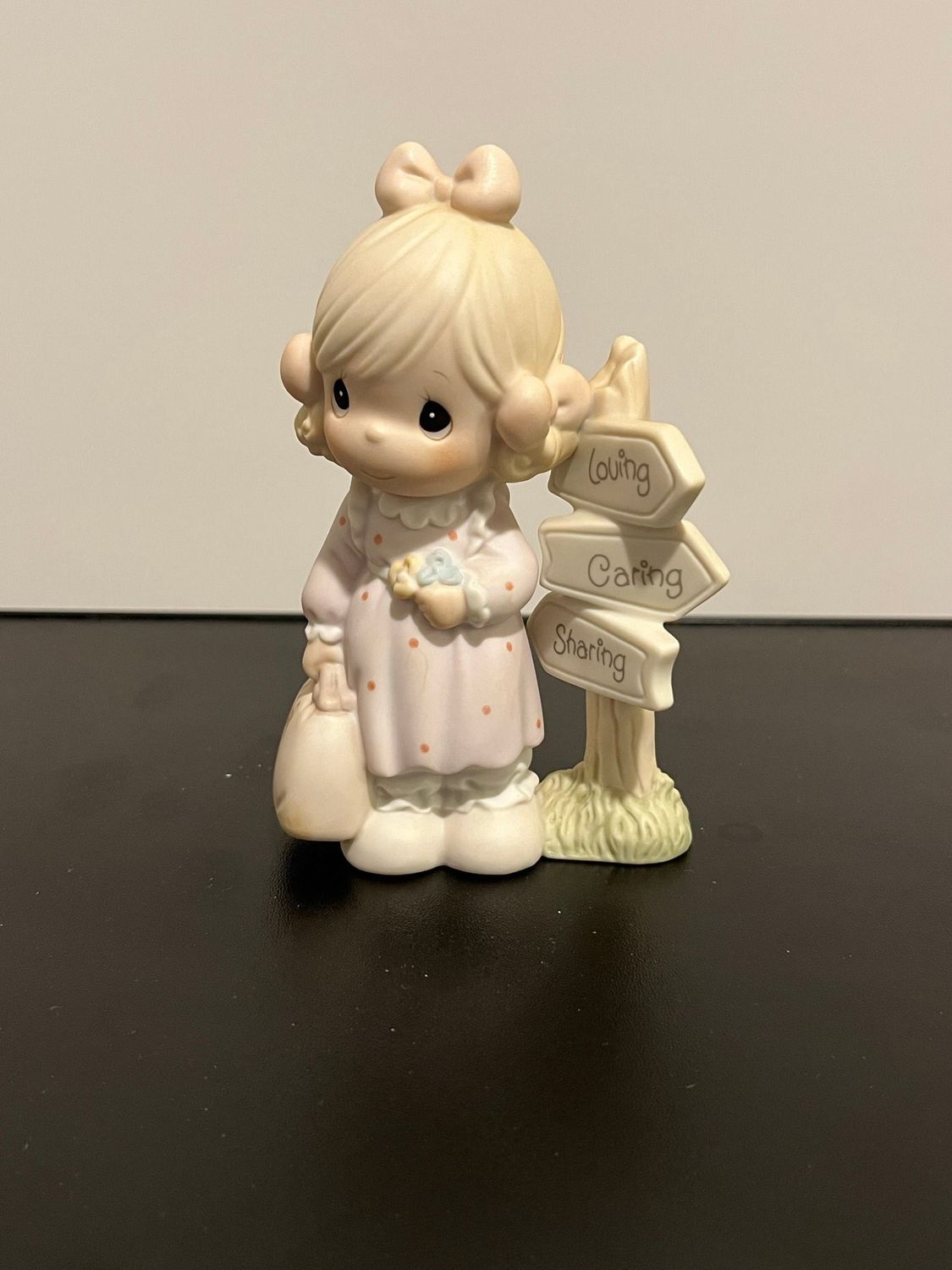 Precious Moments Loving Caring Sharing C0013