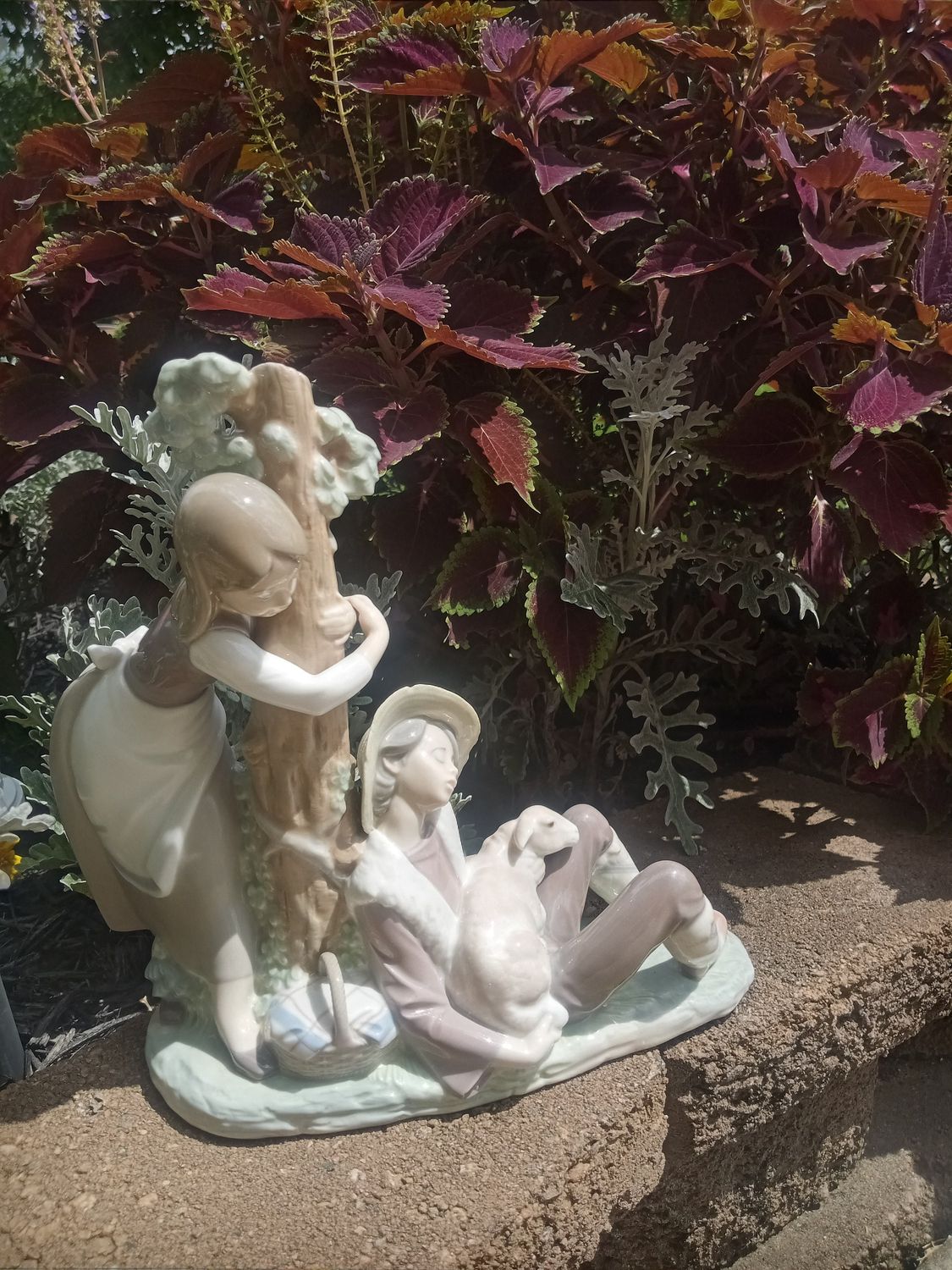 Lladro &quot;Caught Napping&quot; #1256