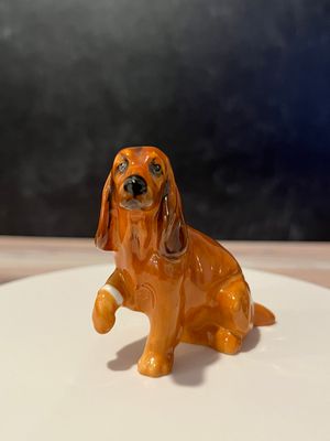 Royal Doulton "Cocker Spaniel with Bandage"