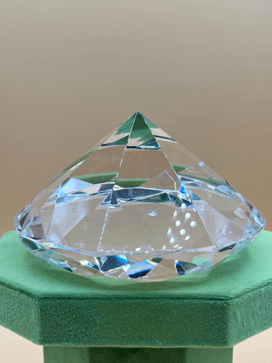 Unbranded Large Clear Crystal Chaton Paperweight 4&quot;