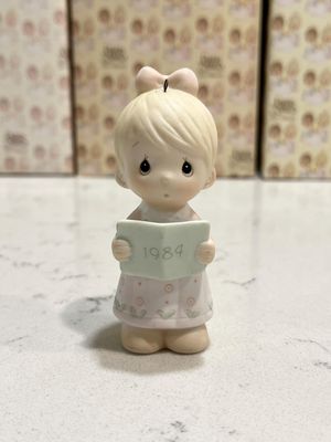 Precious Moments 1984 Wishing You a Merry Christmas Ornament #E5387