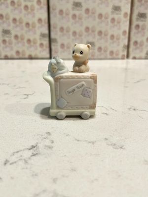 Precious Moments Sugar Town Luggage Cart Figure #150185