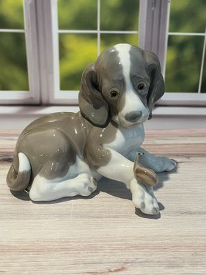 Lladro Beagle with Snail #1139
