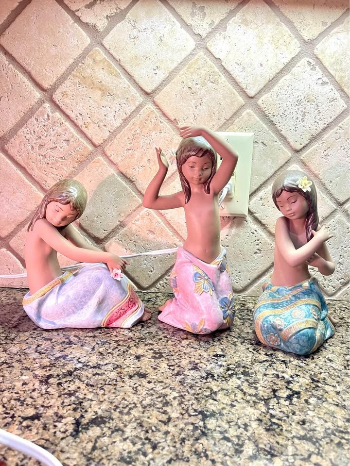 Lladro Island Girl Set