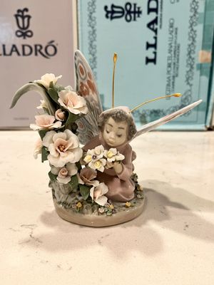 Lladro Floral Admiration