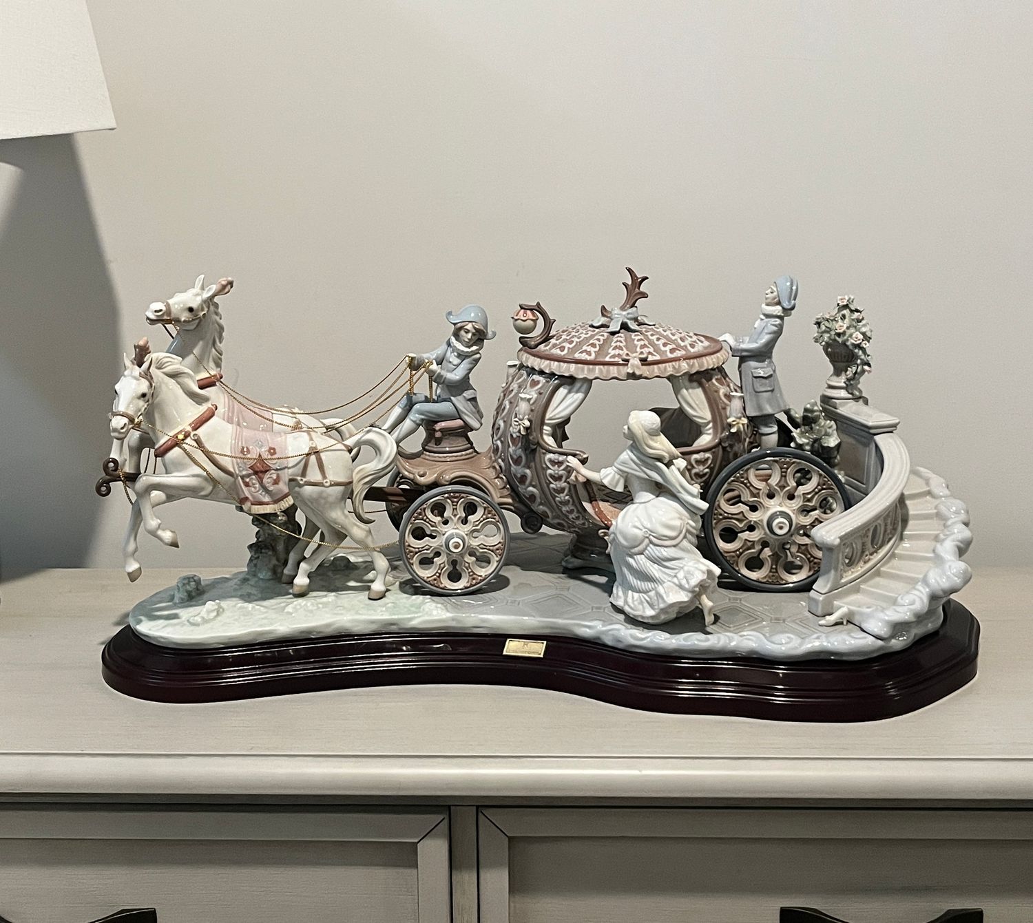 Lladro Cinderella Stroke of Twelve Limited Edition #783/1500