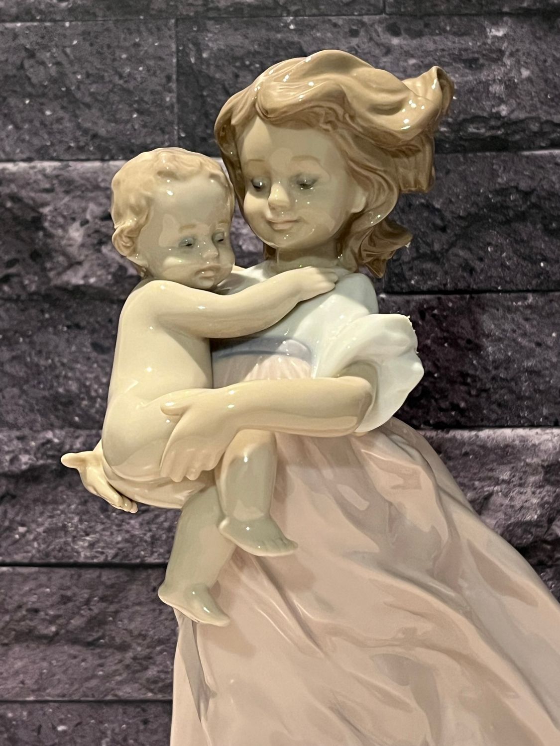 Lladro Playing Mom