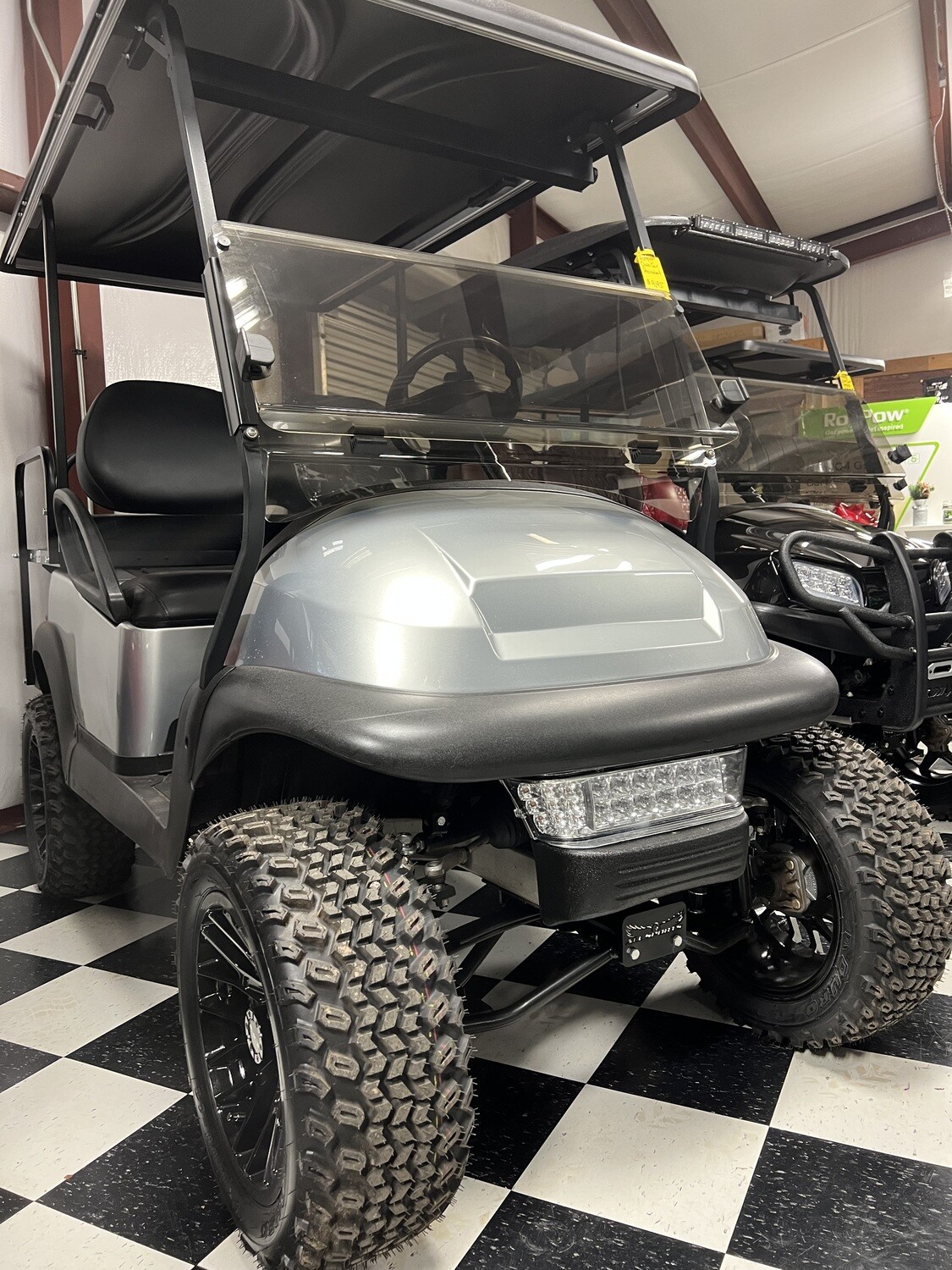 **SOLD**  2017 CLUB CAR PRECEDENT