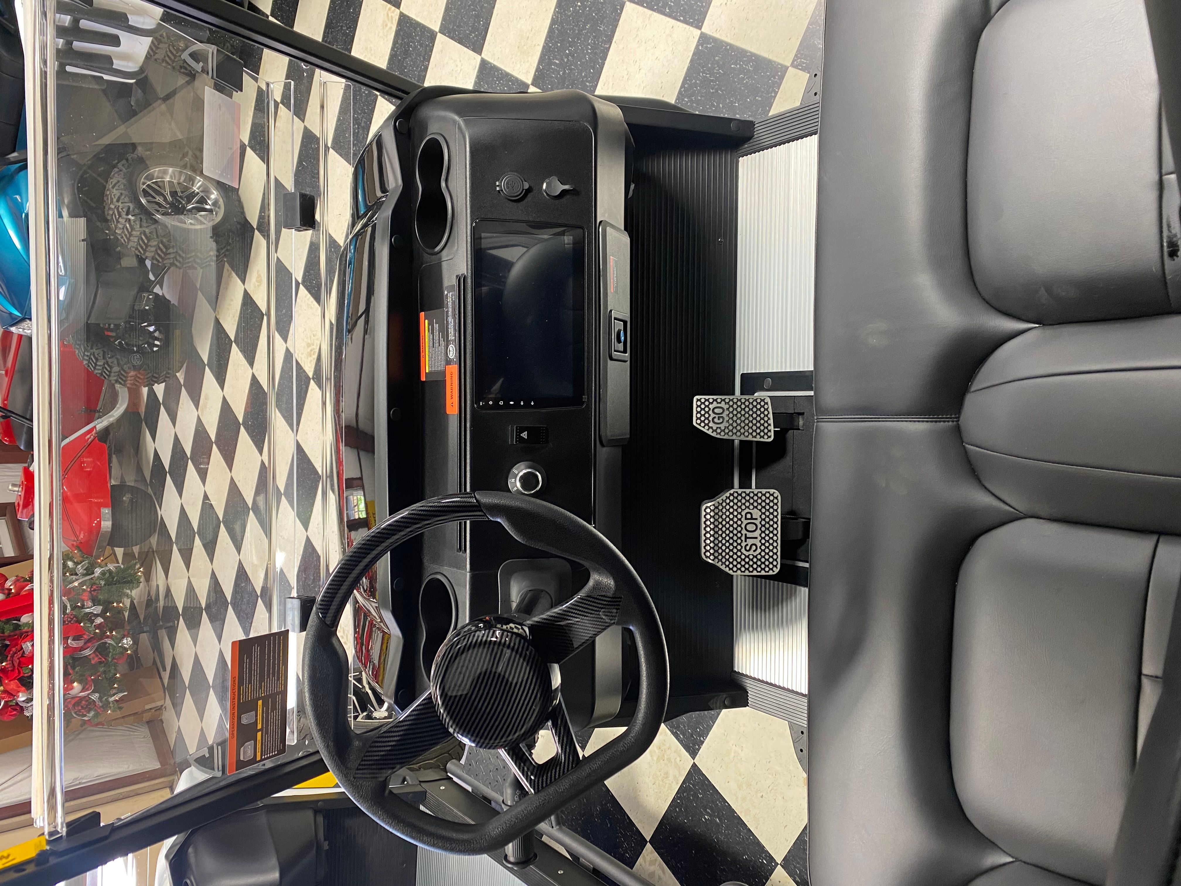 2025 BLACK SOLANA XA - STREET LEGAL 72V