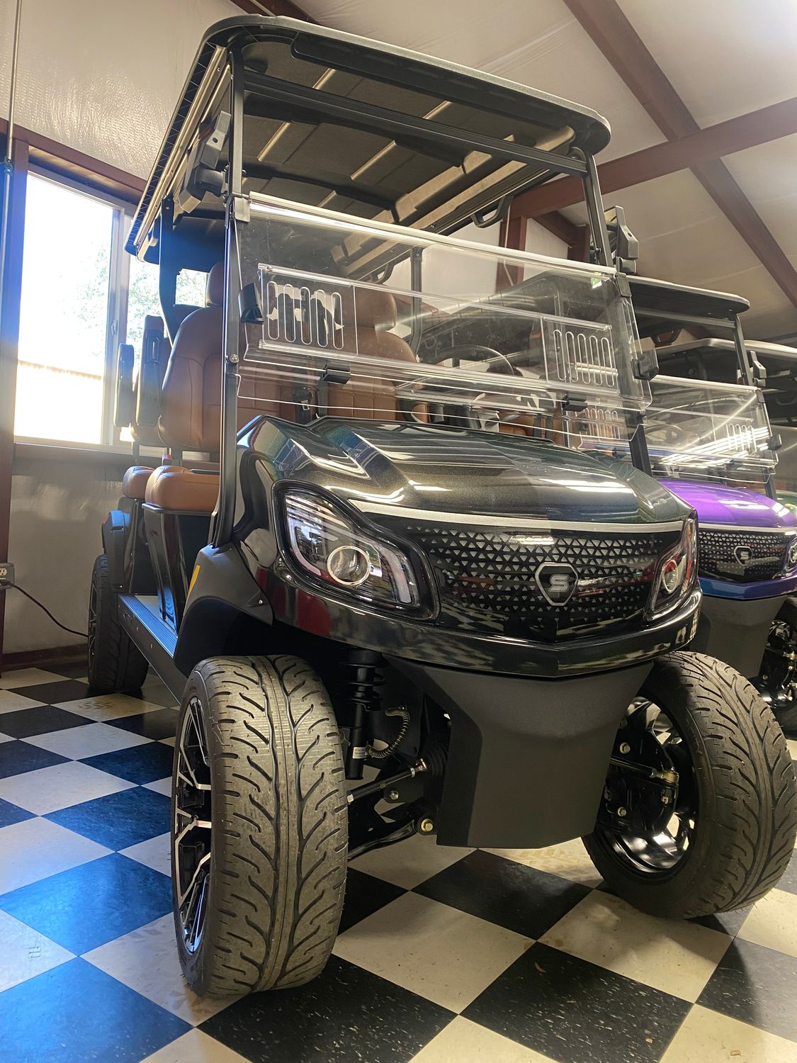 * REHOMED IN ONE DAY! * SOLD * BRAND NEW 2026 SOLANA XA 4 PASS WITH CAMELEON CUSTOM PAINT! POWER STEERING!! READY FOR DELIVERY!