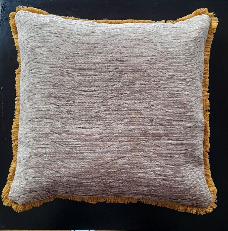 Cushion Cover with fringe - Wavy beige and gold