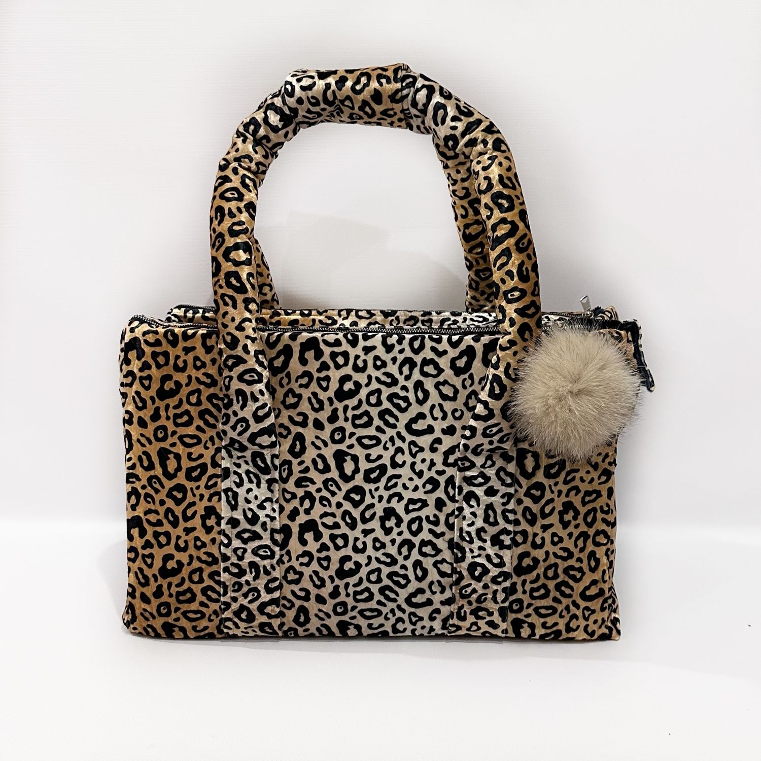 Medium pet carseat 20&quot;×11&quot;×12&quot;