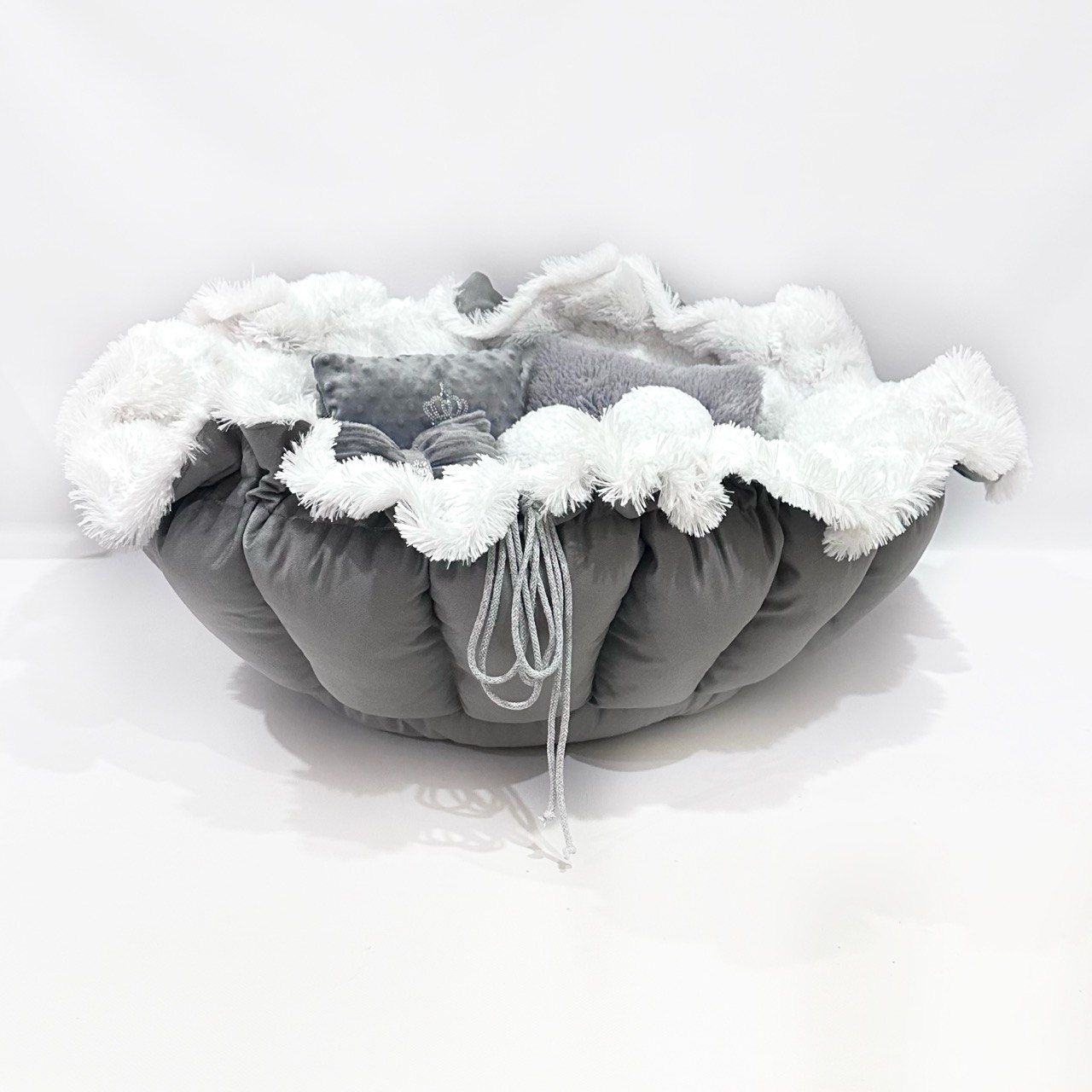 String bed 20&quot;×50&quot;