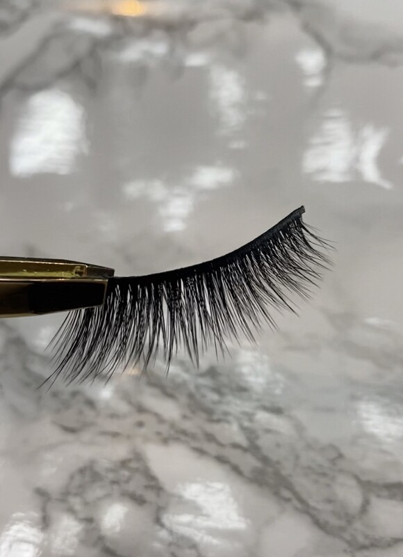 AM02 Lashes