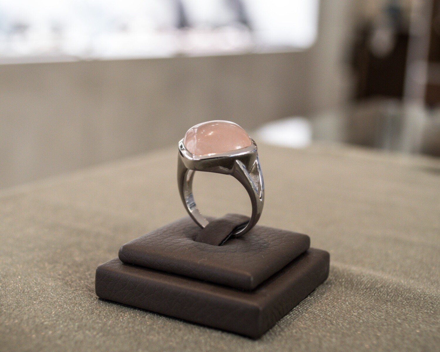 Anello di Quarzo Rosa