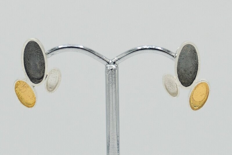 Oval designer Silver Earrings