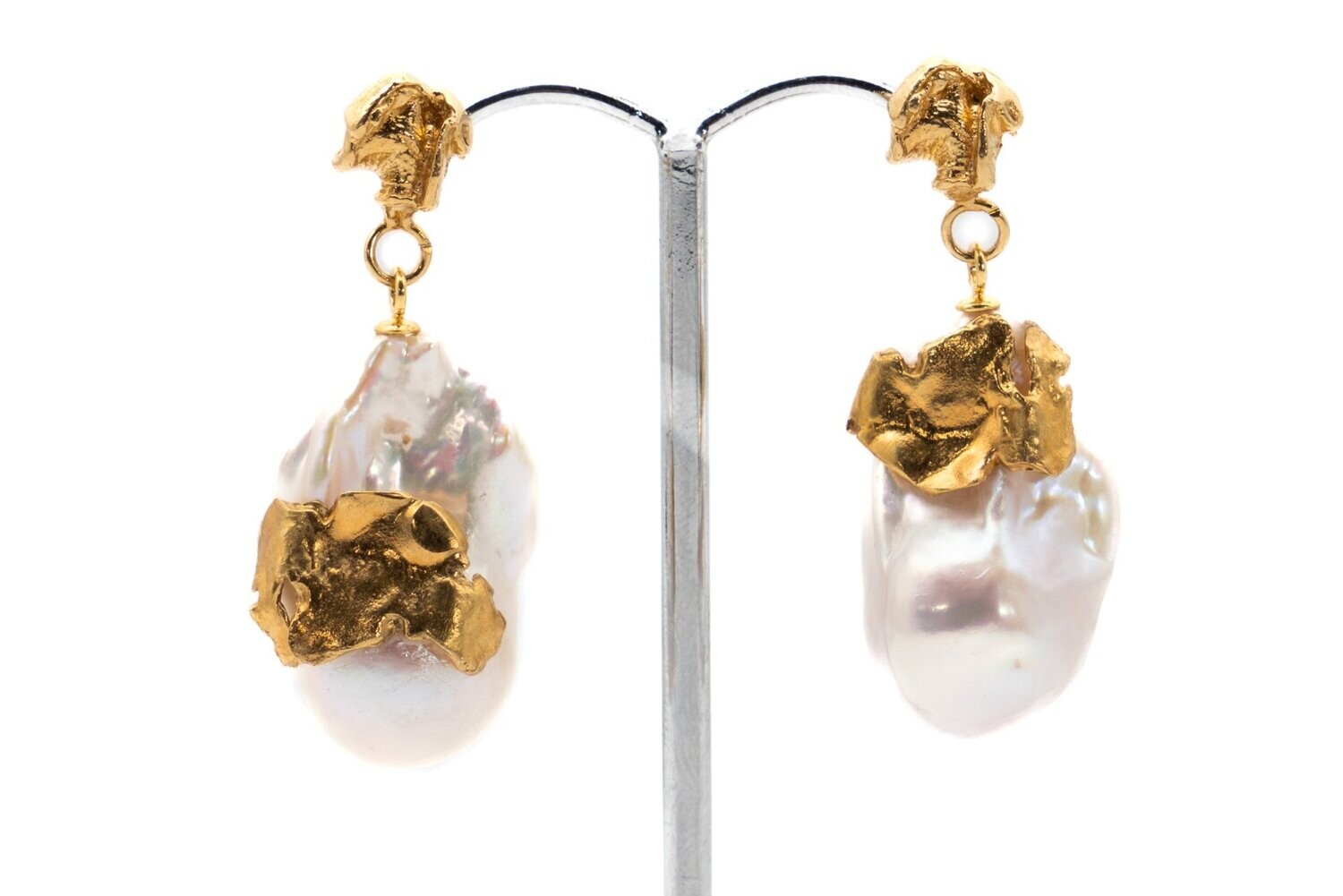 Cordelia - Gold & Pearl earrings