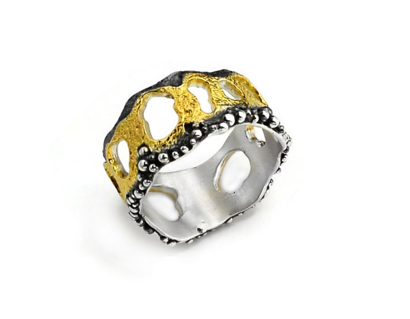 Organic style contemporary ring