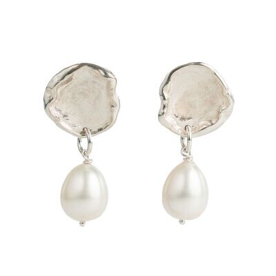 Ava Pearl & silver earrings.