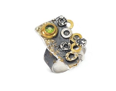 Contemporary Peridot ring