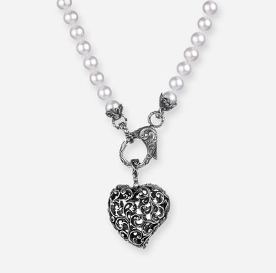 Statement pearl necklace with silver heart