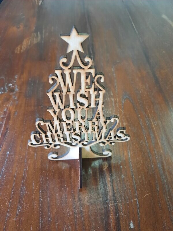 Houten kerstboom "we wish you a merry christmas"