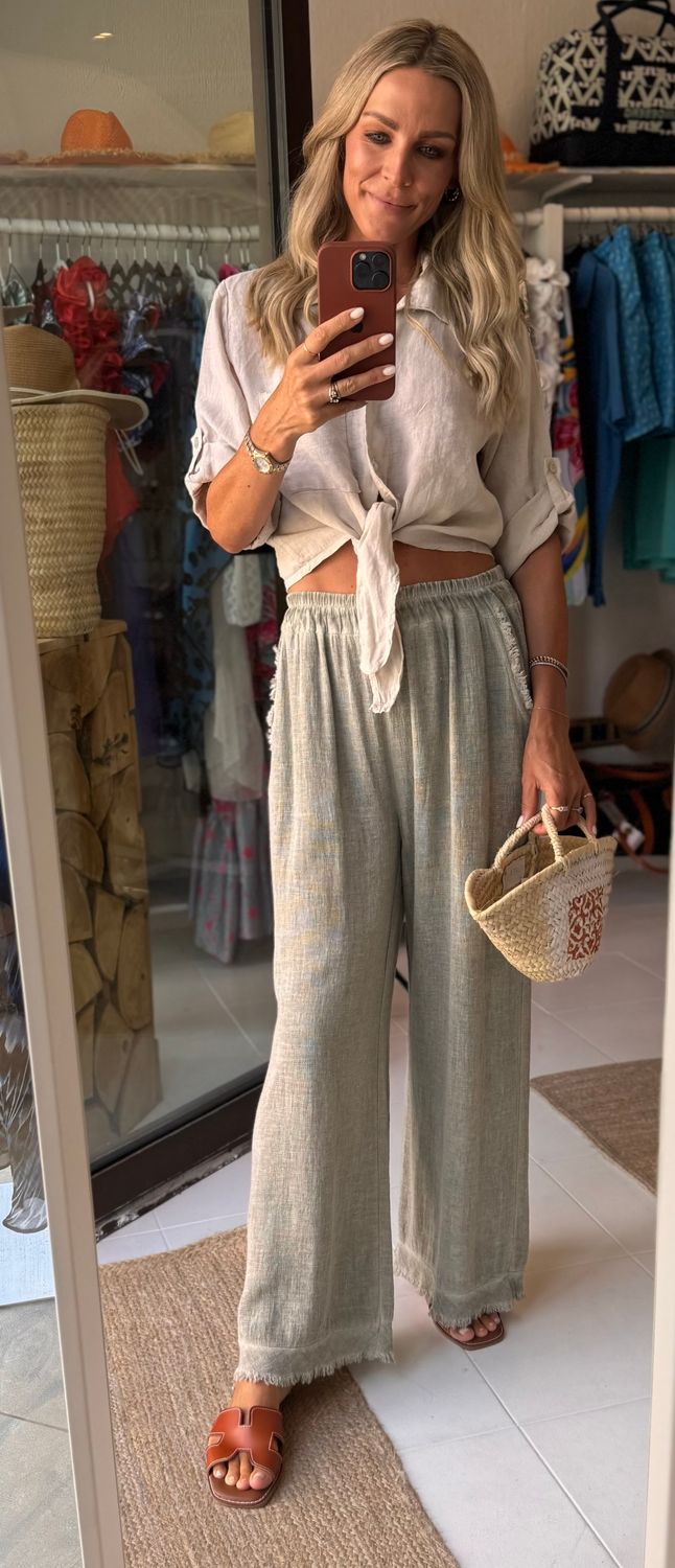 Luxury linen pants in Khaki