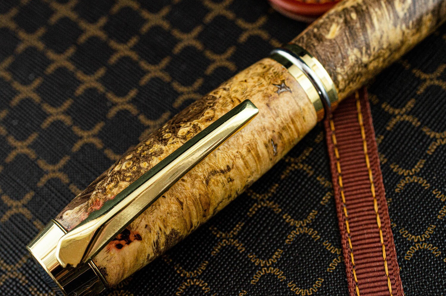 Desert oasis - gold-framed rollerball pen
