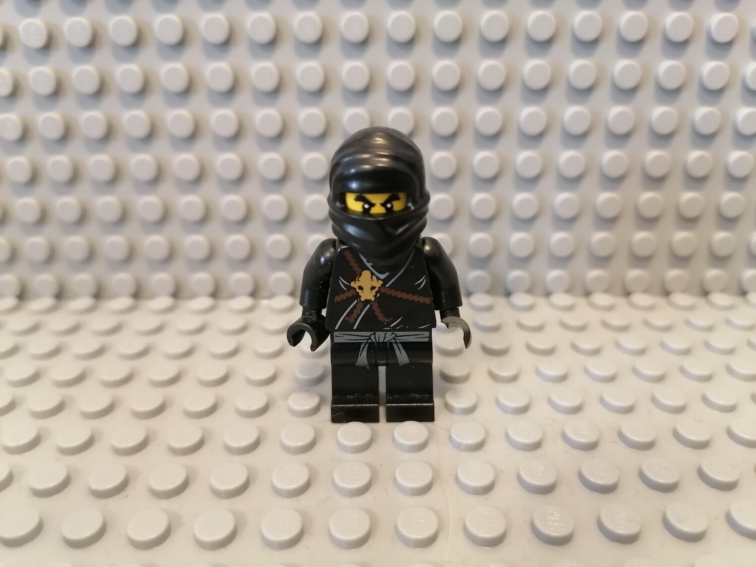Lego Ninjago Minifigur Cole Golden Weapons