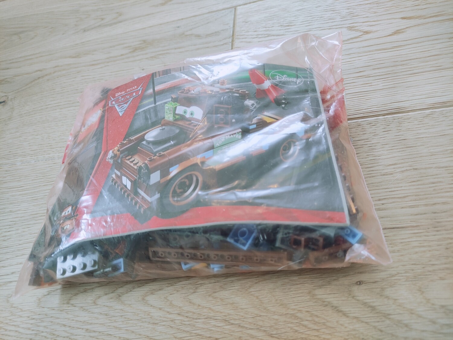 Lego Cars 2 8677 Ultimate Build Hook
