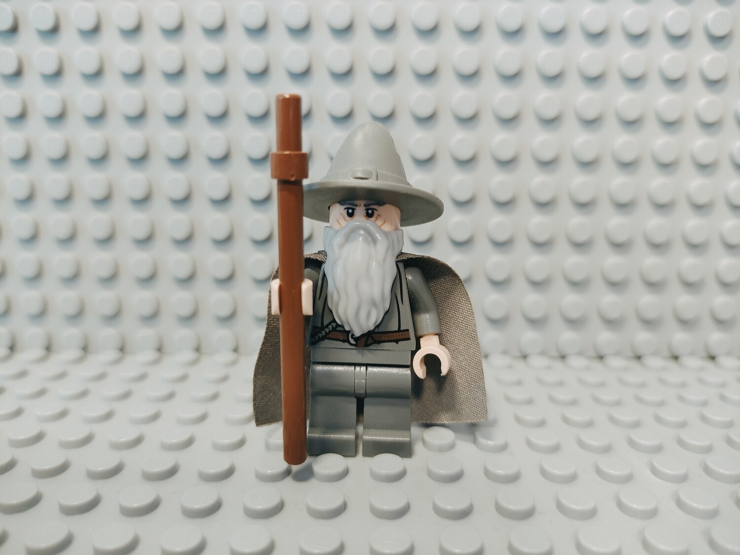 Lego Herr der Ringe Minifigur Gandalf der Graue mit Stab