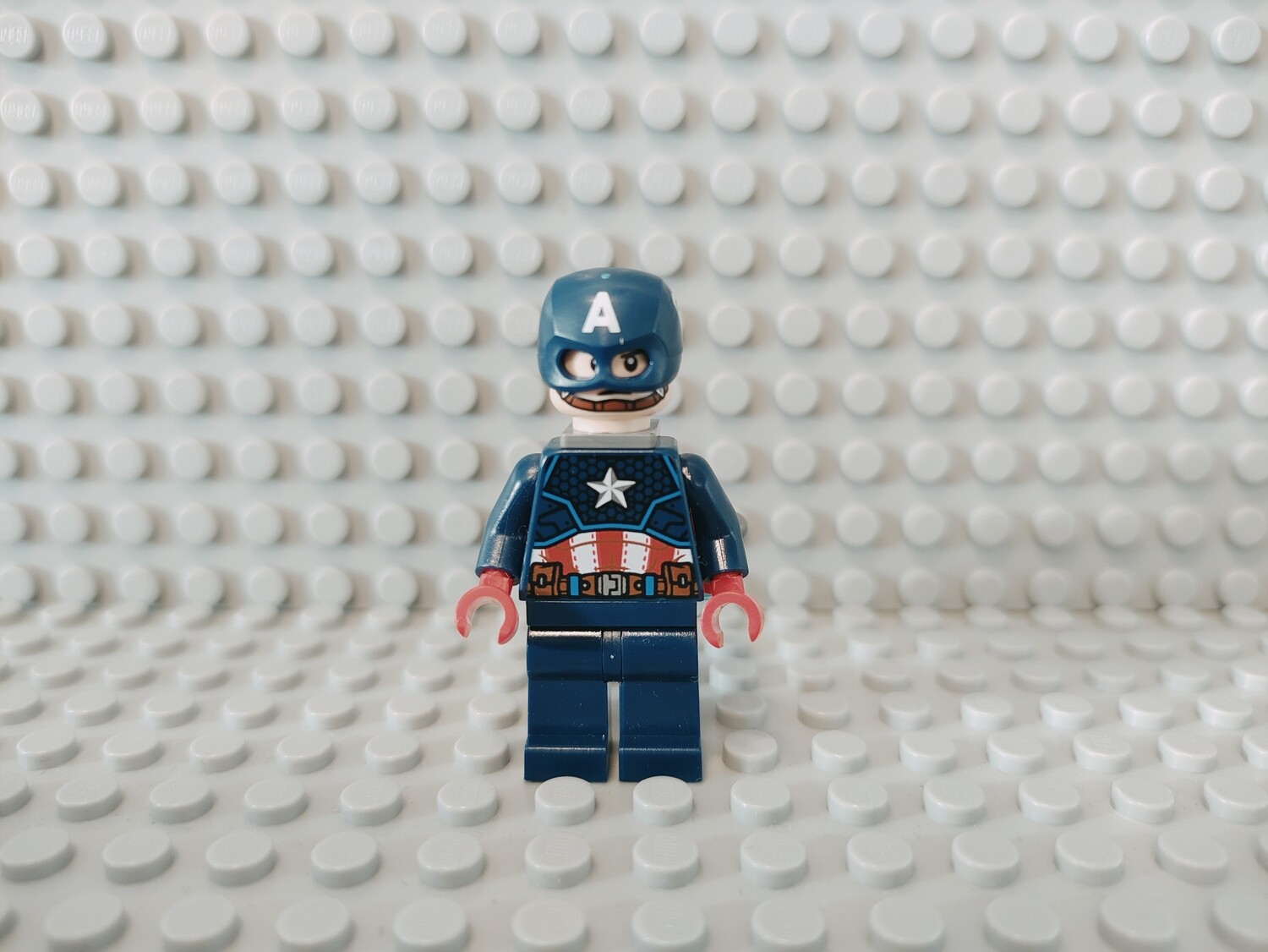 Lego Super Heroes Minifigur Captain America Jet Pack