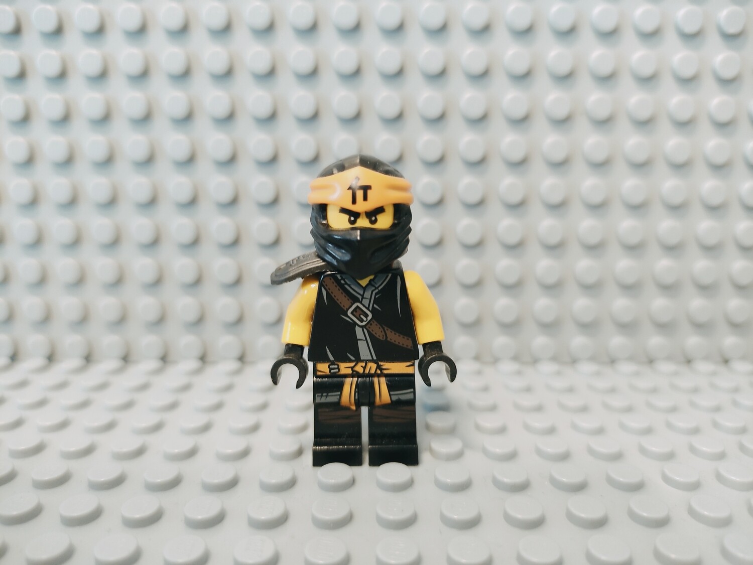 Lego Ninjago Minifigur Cole Secrets of the Forbidden Spinjitzu