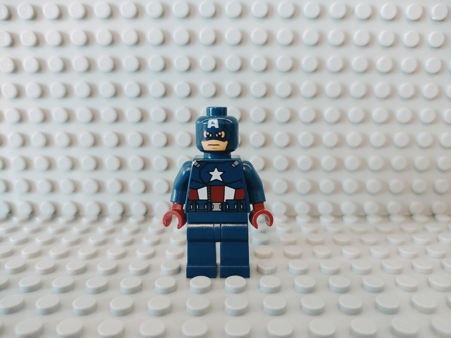 Lego Super Heroes Minifigur Captain America