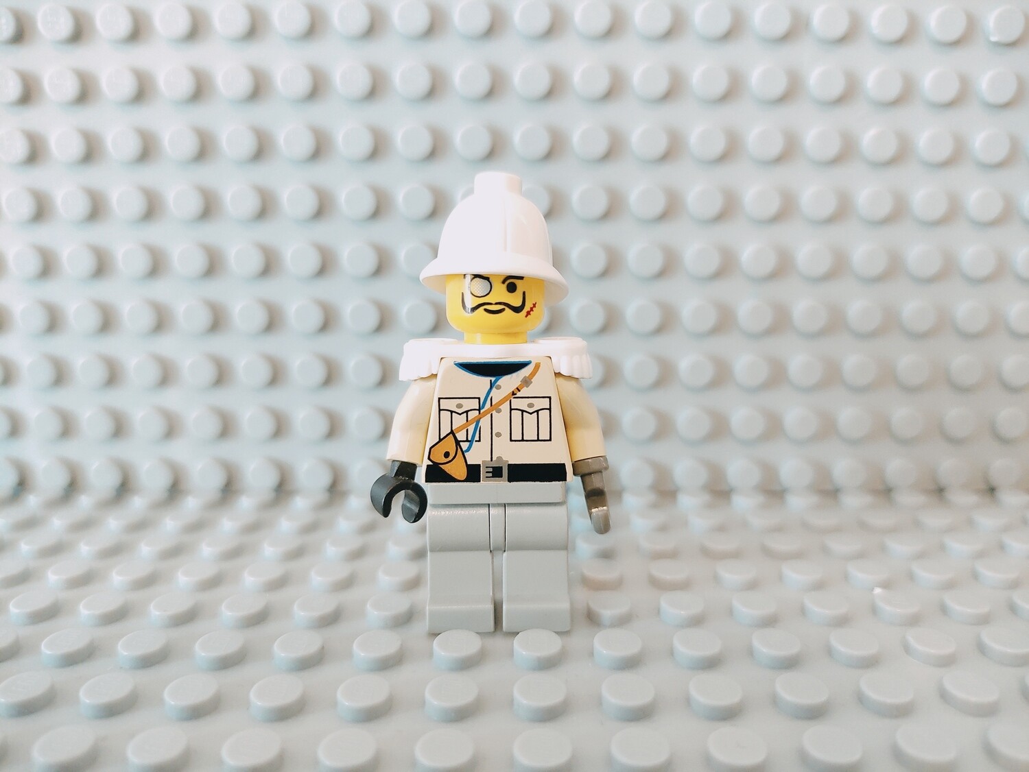 Lego Adventures Minifigur Baron Von Barron