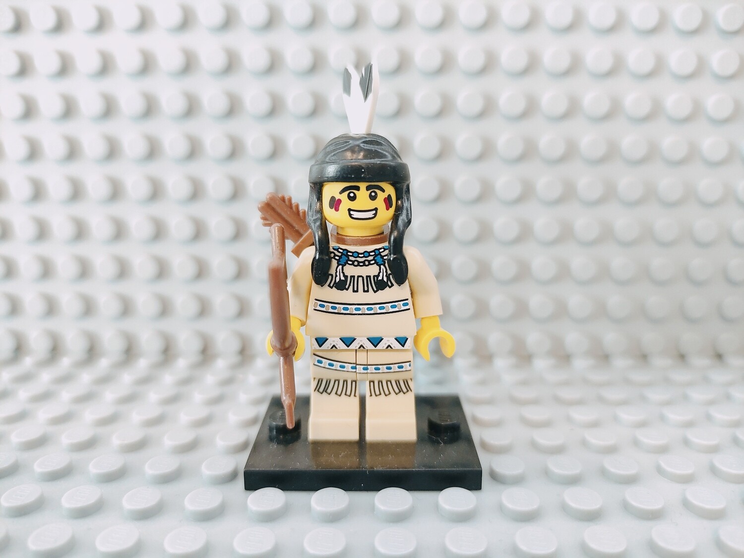 Lego Minifigures Series 1 Tribal Hunter