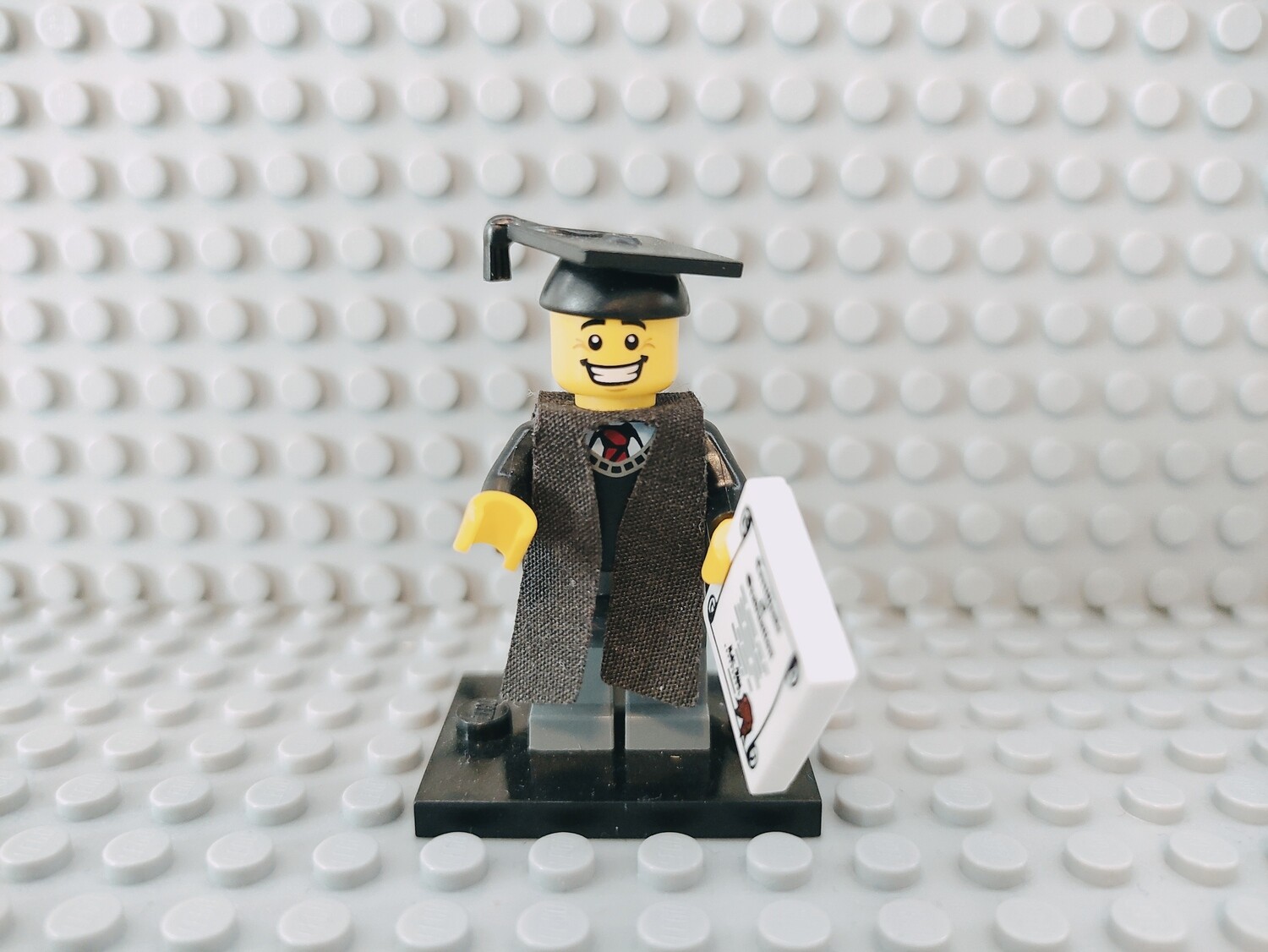 Lego Minifigures Series 5 Graduate