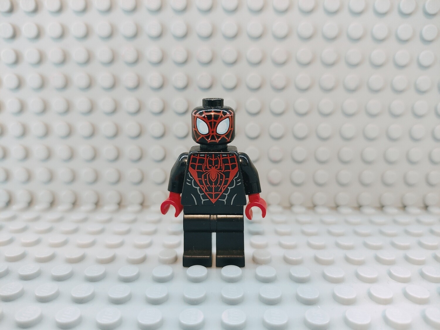 Lego Super Heroes Minifigur Spider-Man Miles Morales