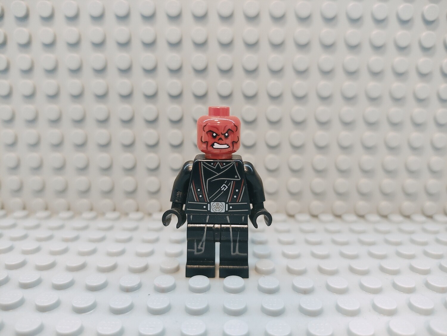 Lego Super Heroes Minifigur Red Skull