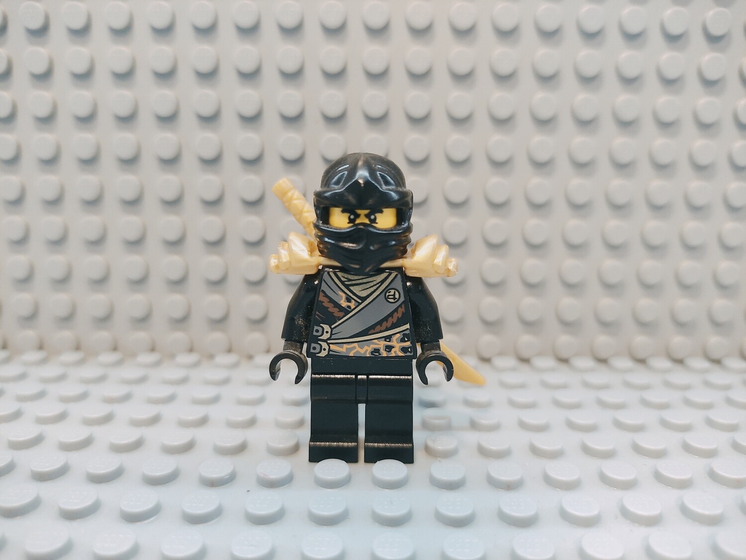 Lego Ninjago Minifigur Cole  Rebooted