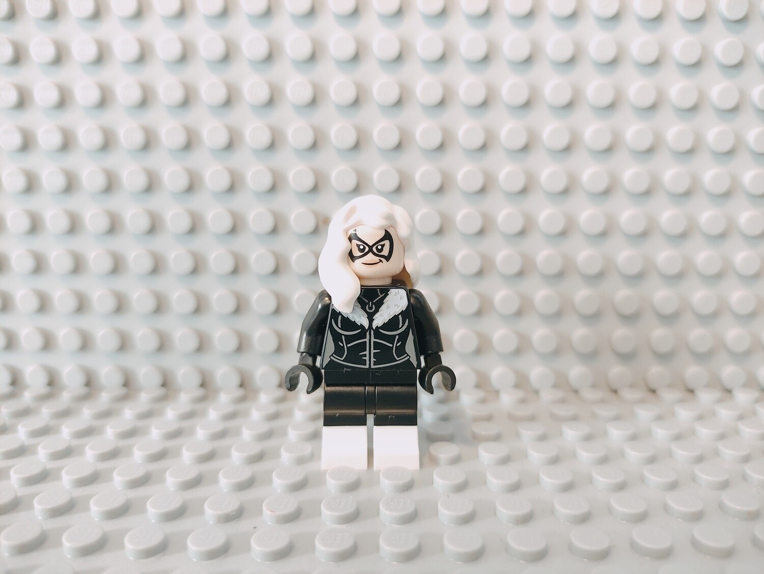 Lego Super Heroes Minifigur Black Cat