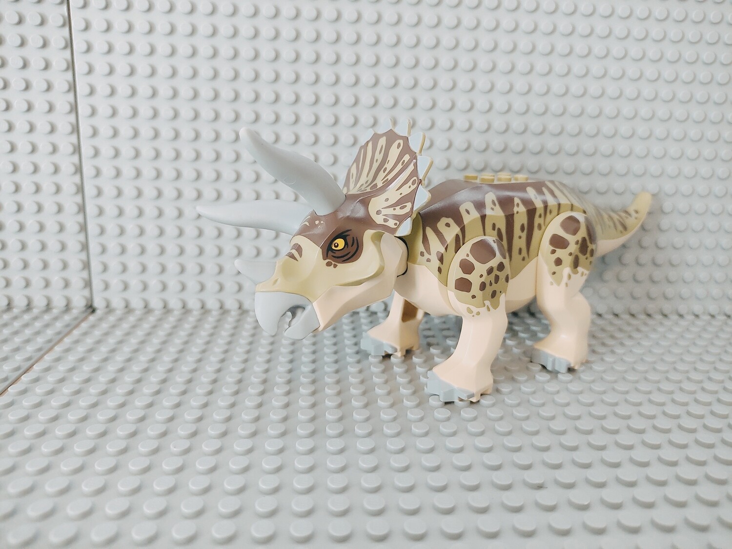 Lego Tiere Dinosaurier Triceratops