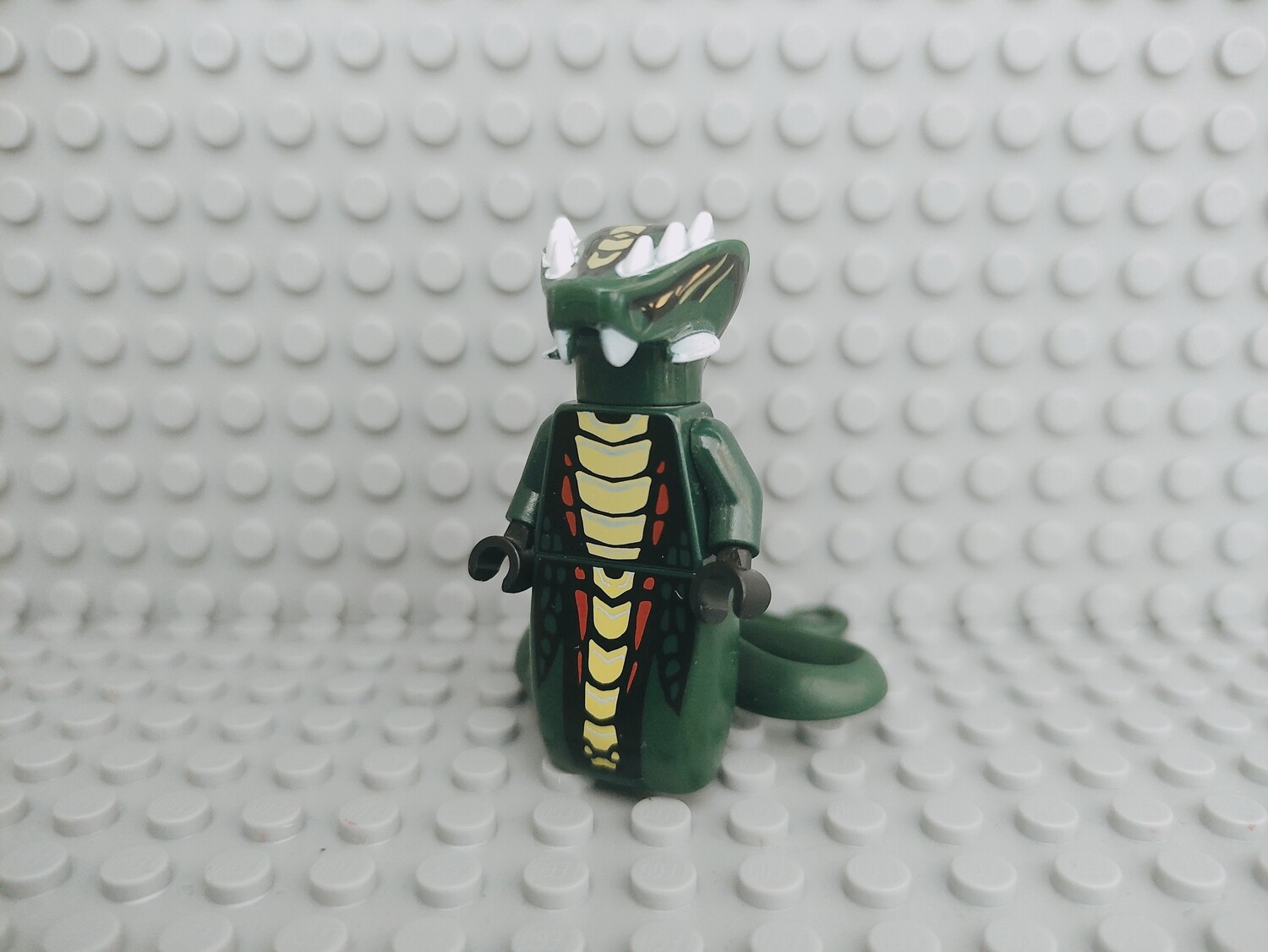 Lego Ninjago Minifigur Acidicus Rise of the Snakes